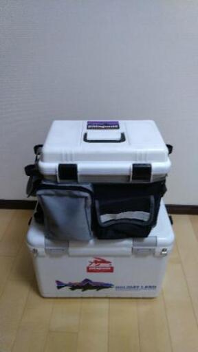 クーラーボックス22l 12l 2個セット釣りキャンプアウトドアバタゴニアステッカー Sotosan 二条のその他の中古あげます 譲ります ジモティーで不用品の処分