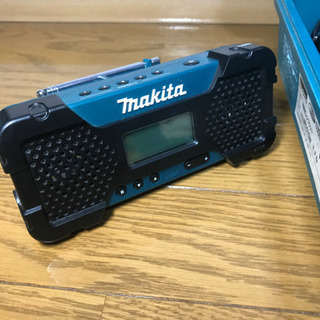 マキタ 充電式レシプロソー 10.8V JR101DW とラジオ セット