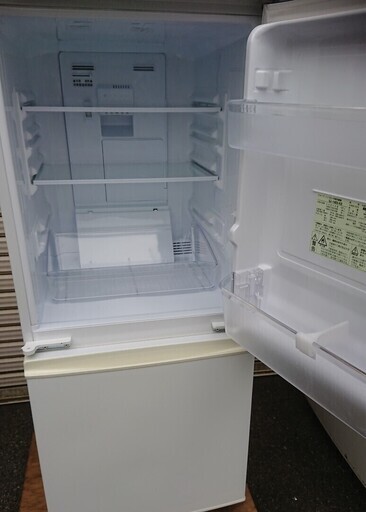 冷蔵庫　シャープ　137L 　2013年製