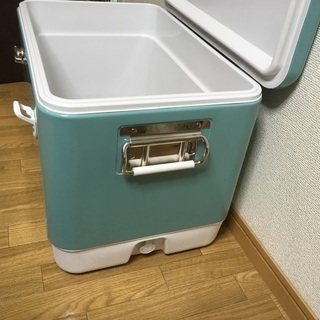 値下げしました。コールマン 60周年記念限定スチールベルトクーラー
