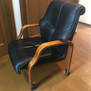 総皮製椅子（値下げしました）