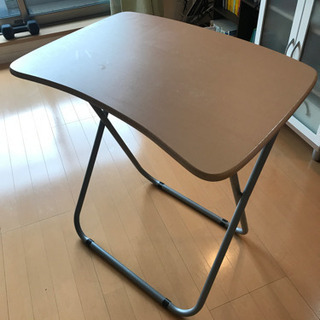 折りたたみ式テーブル（仕事用、勉強用）