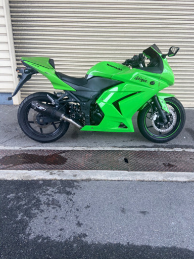 Ninja250Rタイヤ前後ほぼ新品！自賠責令和5年の5月まであり！