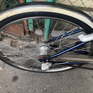 ブルー×レッド 大阪配送価格【580】一般車 ブリヂストン ViLLetta