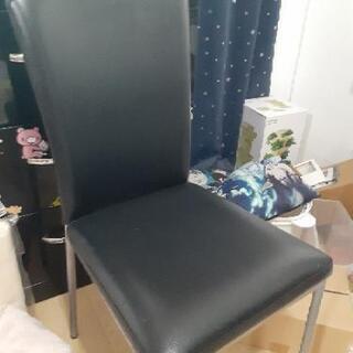 黒い椅子(２脚)