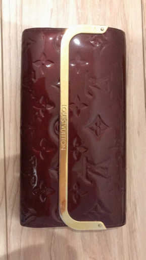 LV財布