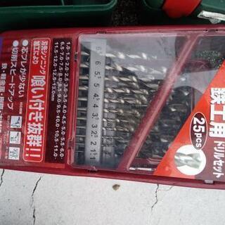 BOSCHインパクトドライバーとその他セット