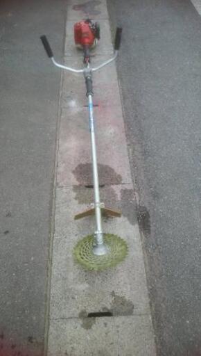 草刈り機