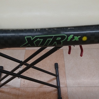 ジモティ―見たで6％OFF】TOMO サーフボード XTR FX 5