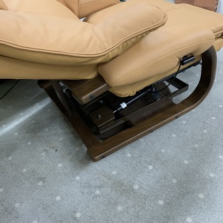 ★高級家具　富士ファニチャー/FUJI　FURNITURE　本革　回転式リクライニングチェア　レバー式