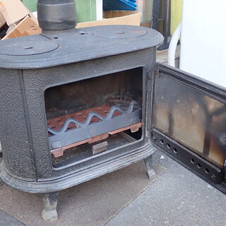 札幌 鋳物薪ストーブ HONMA ホンマ製作所 MS-605TX サイズ w57xd30xh48.5cm 中古現状渡し