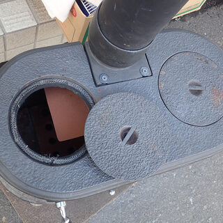 札幌 鋳物薪ストーブ HONMA ホンマ製作所 MS-605TX サイズ w57xd30xh48.5cm 中古現状渡し