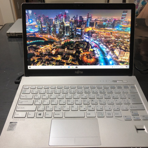 富士通ノートパソコン（Windows10・Officeインストール済）