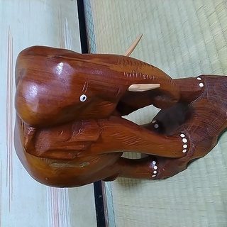 象の木彫り