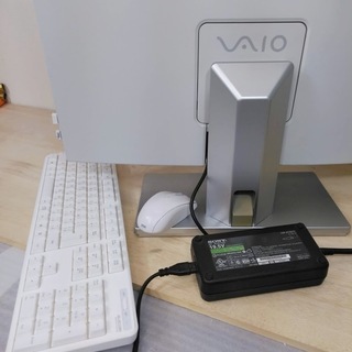 SONY VAIO□名古屋近郊無料持参！【極美品！快適動作SSD(新品)搭載機