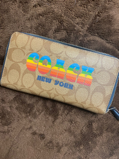 coach ウォレット　レインボー