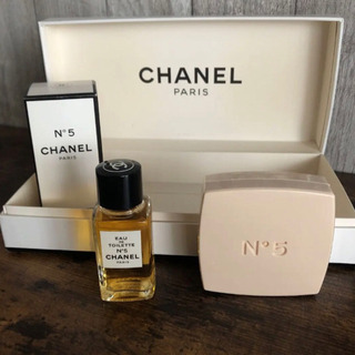 シャネル　CHANEL 石鹸（ザボン）と香水