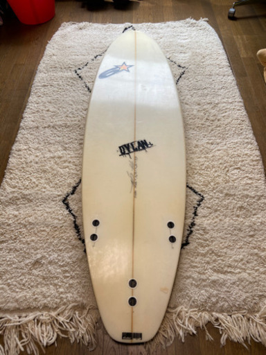 JS モンスターBOX 5.10 ショートボード クリーム色 5フィン JS