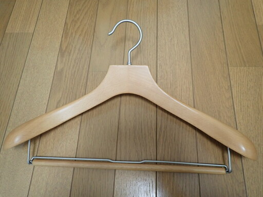 木製ハンガー（42ｃｍ）３種類