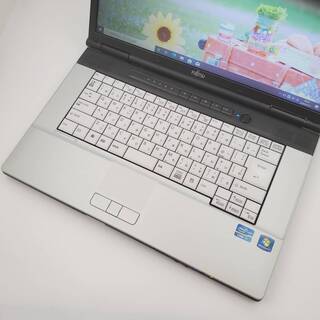 富士通 Corei7 メモリ4GB HDD750GB ノートパソコン