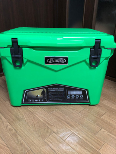 Deelight ディーライト Iceland Cooler Box 35QT 商談成立　新品未使用品
