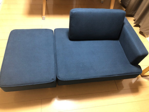ワンルームにも置けるコンパクトカウチソファー