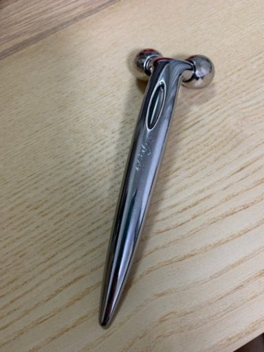 リファ　エスカラット　美顔ローラー　美容器具　フェイスローラー