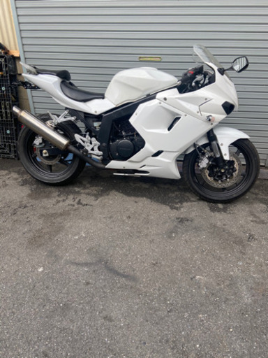 ヒョースンGT250R！走行距離7600！
