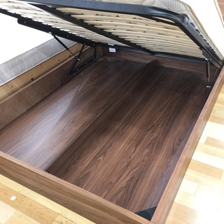 クイーンサイズベッド 跳ね上げ式ベッド【岸和田店】