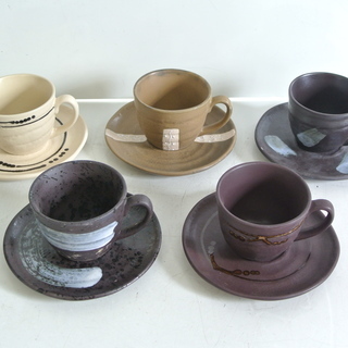 釉彩浪漫 珈琲碗皿揃 5客入り デザインがかわいい コーヒーカップ ソーサー焼き物 陶器 和風女子会セット Ken 三条の食器 コーヒー ティー の中古あげます 譲ります ジモティーで不用品の処分