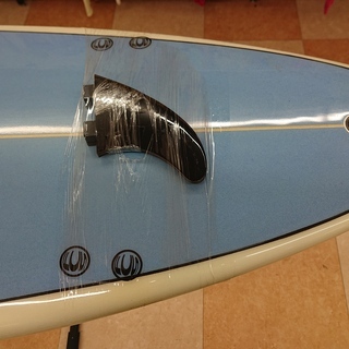 【ジモティ―見たで6％OFF】ファンボード　6’8”　FIN付