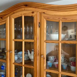 【直接引取】イタリアの家具 食器棚(大) 大幅値下げ！