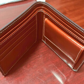 折り財布（新品、未使用）