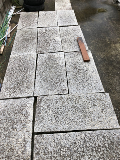 無料でお引き取りください庭の御影石敷石白 にゃん太郎ママ 牛久の家具の中古あげます 譲ります ジモティーで不用品の処分