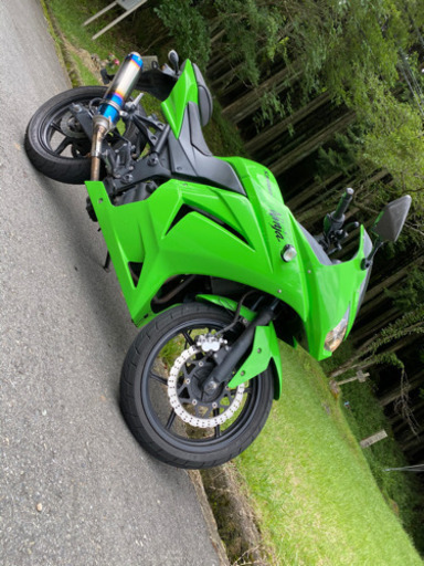 値下げ済　低走行！Kawasakiニンジャ250Rお譲りします