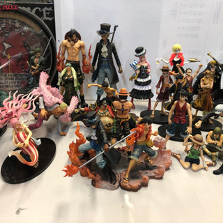 ONE PIECE ワンピース フィギュア25体 メタル掛け時計...