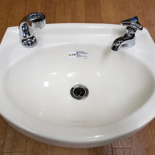 TOTO コンパクト手洗器・洗面器（L30DM）の中古（１）