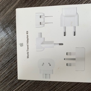 0円Apple 純正　World Travel Adapter ...