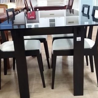 値下げしました【店舗同時販売中】　Ｃａｓｓｉｎａ　ｉｘｃ　カッシーナ　イクスシー　ＢＬＯＯＭガラステーブル　ジャスミン　ダイニングチェア4脚セット　【店頭ご来店購入限定】