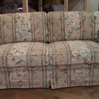 値下げしました【店舗同時販売中】　ｍａｒｕｎｉ　地中海　モナコ　2人掛けソファー　【店頭ご来店購入限定】