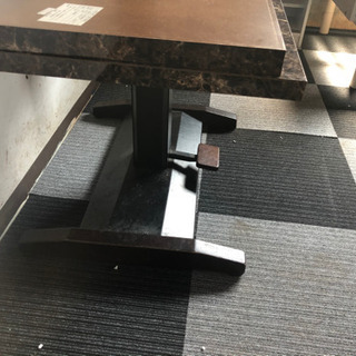 大理石調 コの字サイドテーブル 広い天板 使いやすさ抜群 取り合う 【美