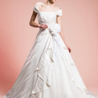 ワタベウェディング　ウエディングドレス