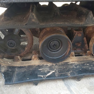 鹿児島発 イセキ 二条刈り ディーゼルエンジンコンバイン HL147