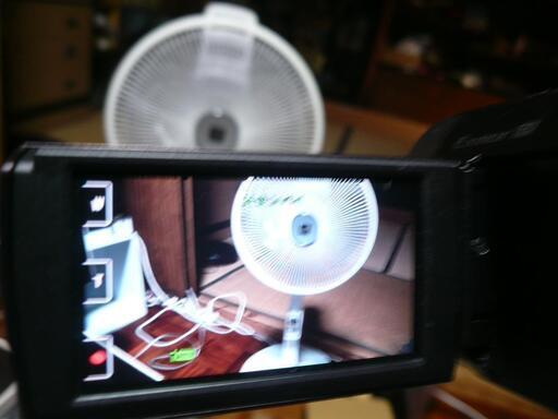 ソニー ビデオカメラ　HDRーCX370V　通電済み　中古　少しえくぼあり