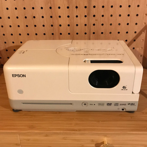 EPSON dreamio DVD一体型ホームプロジェクターEMP-DM1