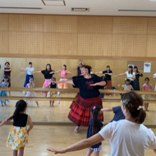 新規募集🏝ハワイの先生が直接指導！浦和フラダンス教室 Huliliフリリさいたま市🌺子供フラダンスクラスは都度払い！ - 育児