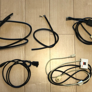 テレビアンテナケーブル(同軸ケーブル)、コネクタ、分配器