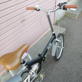 札幌市内配達無料。中古折りたたみ自転車艶無しブラック。