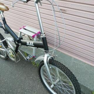 札幌市内配達無料。中古折りたたみ自転車艶無しブラック。