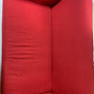 赤のソファ